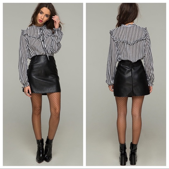 Motel Rocks, Prairie Ruffle Top - Picture 2 of 7